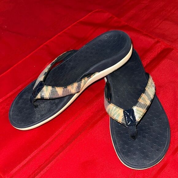 Vionic Pattern Sequin Flip Flops Size 8 - Picture 1 of 10
